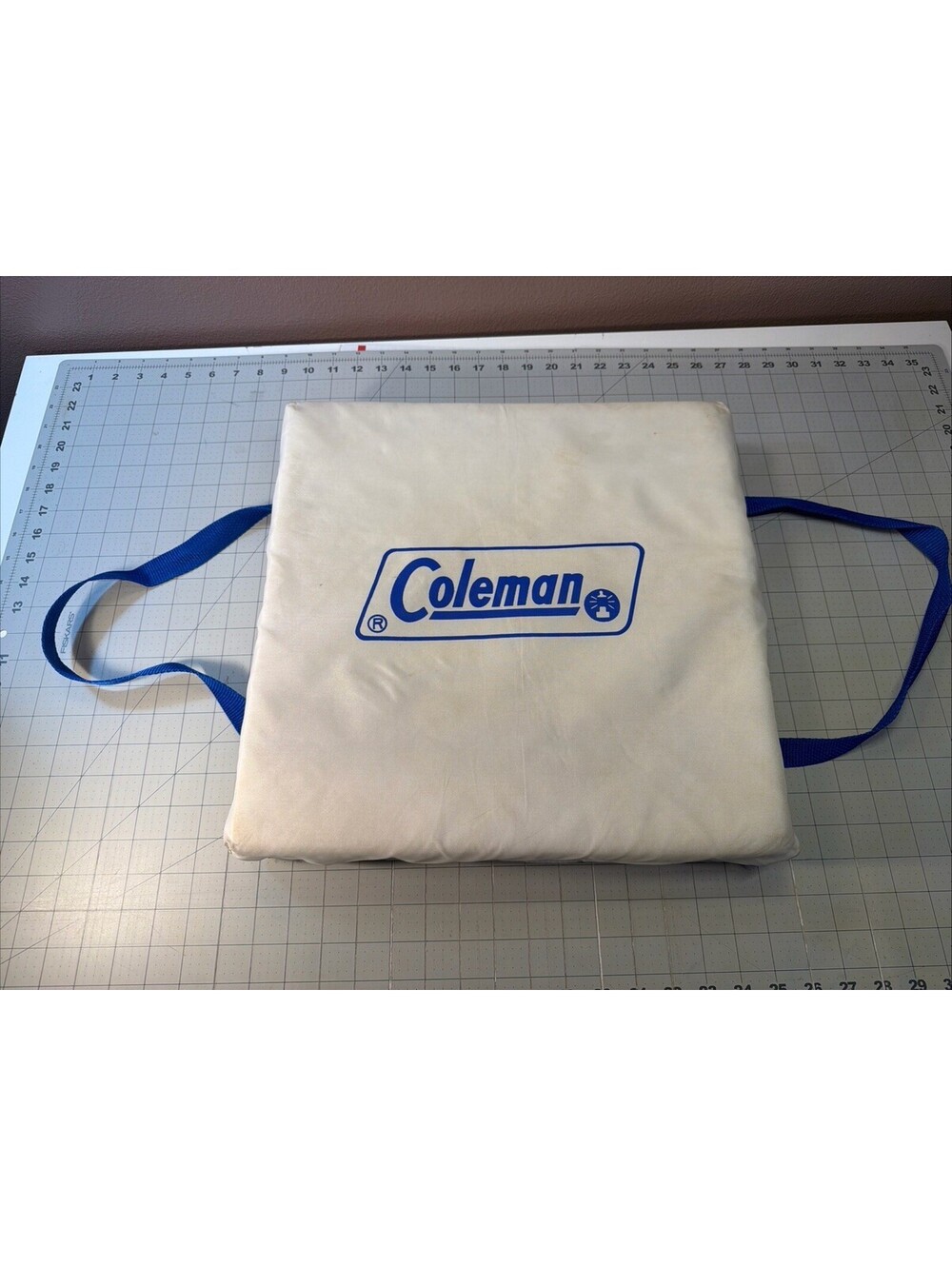 Coleman Outdoor Model C-2 Throwable Boat Cushion Type IV PFD
